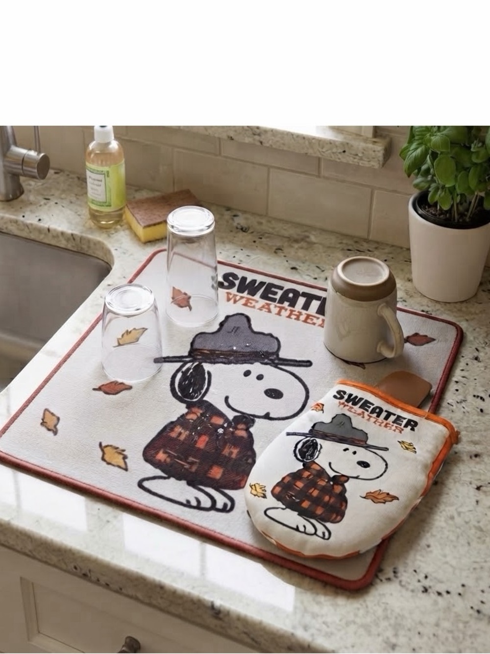 Peanuts Snoopy Sweater Weather Dish Drying Mat & Mini Mitt 2-Pack Set Fall